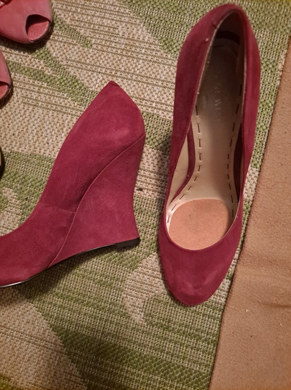 Nine West Women's Burgundy Suede Wedges - Picture 4 of 6